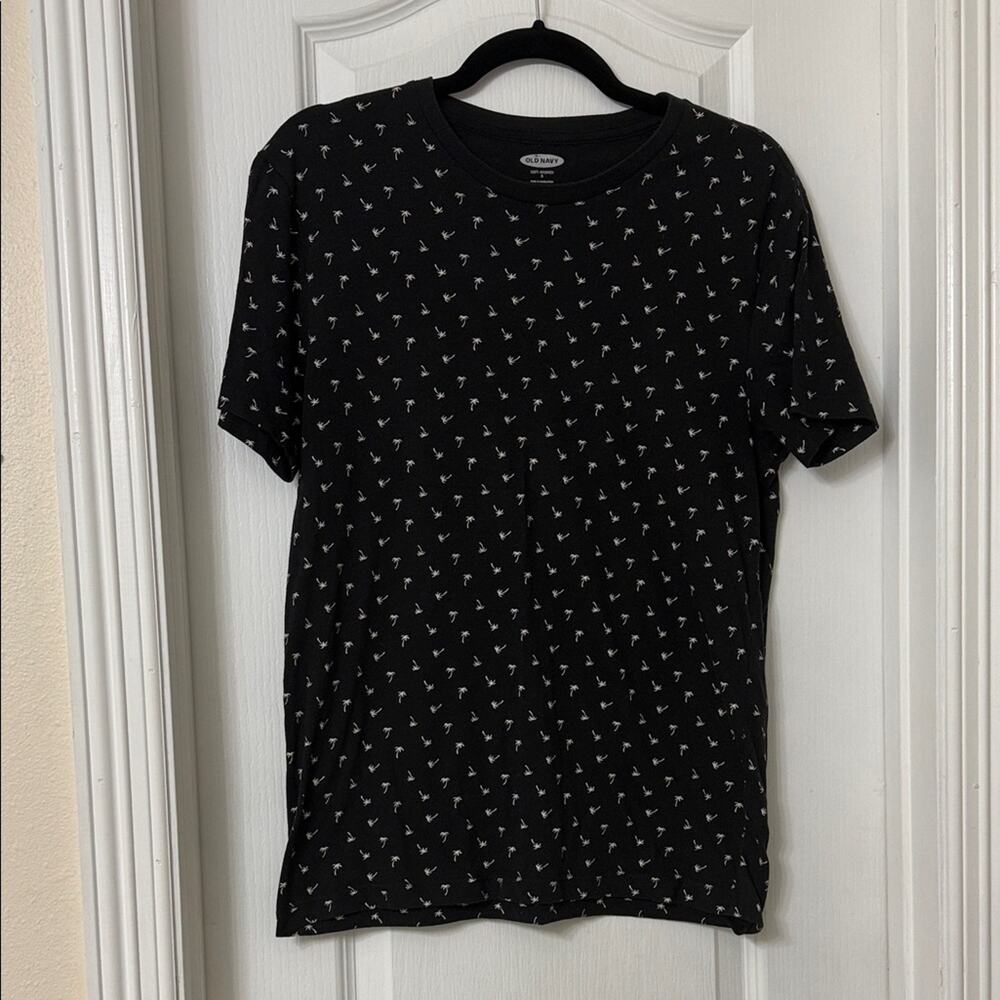 Old Navy T-Shirt Black Palm Tree Print Soft Washed Crew Neck Short Sleeve Size S